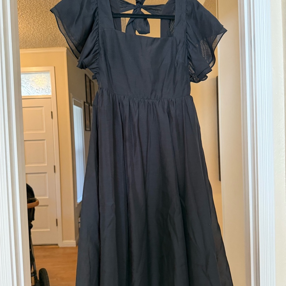 Chelsea28 Black Midi Dress